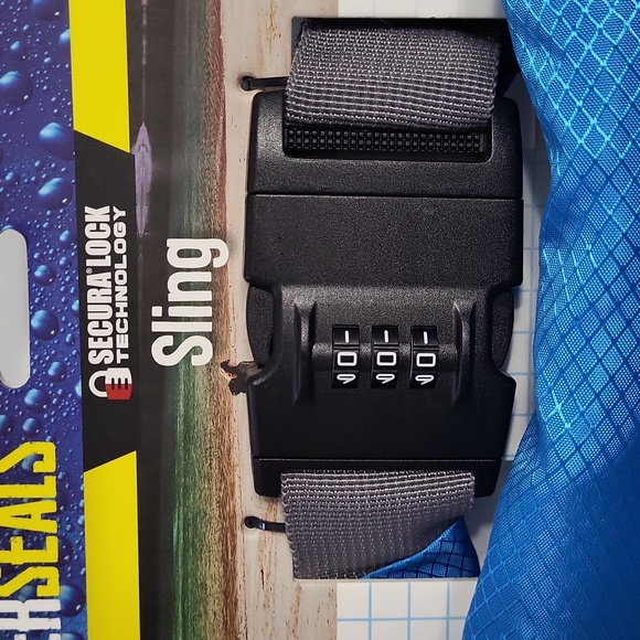 NWT Lewis N. Clark Waterproof Sling Bag Backpack - Picture 5 of 10